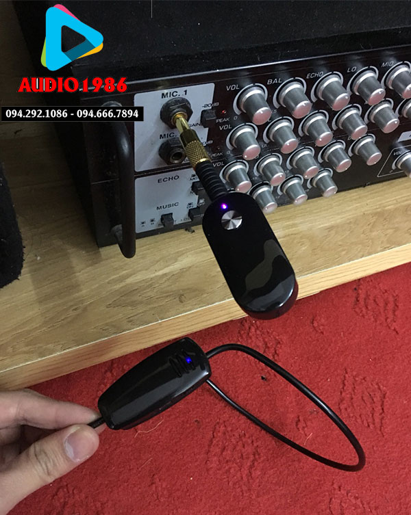 microphone_khng_dy_2.4g_cho_amply_loa_tro_giang_co_san_7